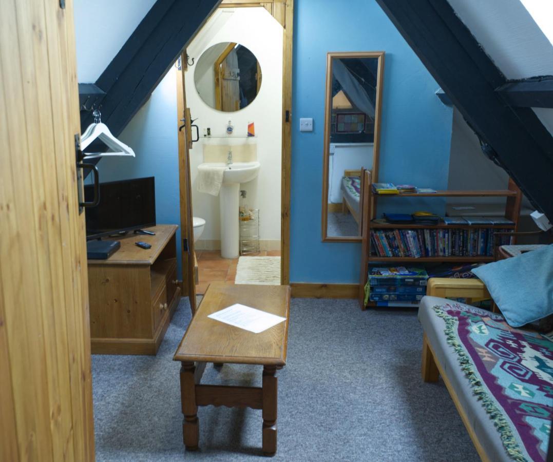 James John Hamilton House And Backpacker Hostel 菲什加德 外观 照片